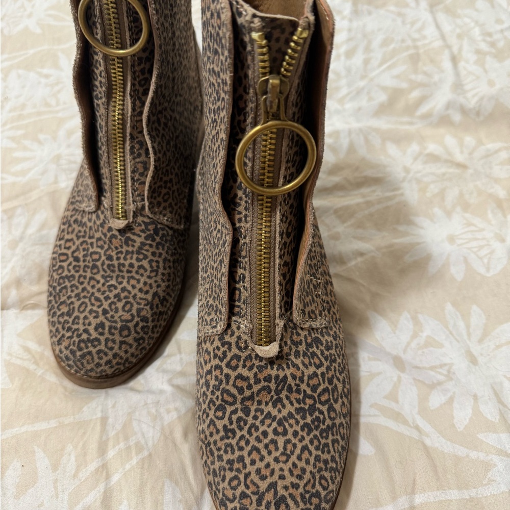 Lucky Brand Cheetah boots